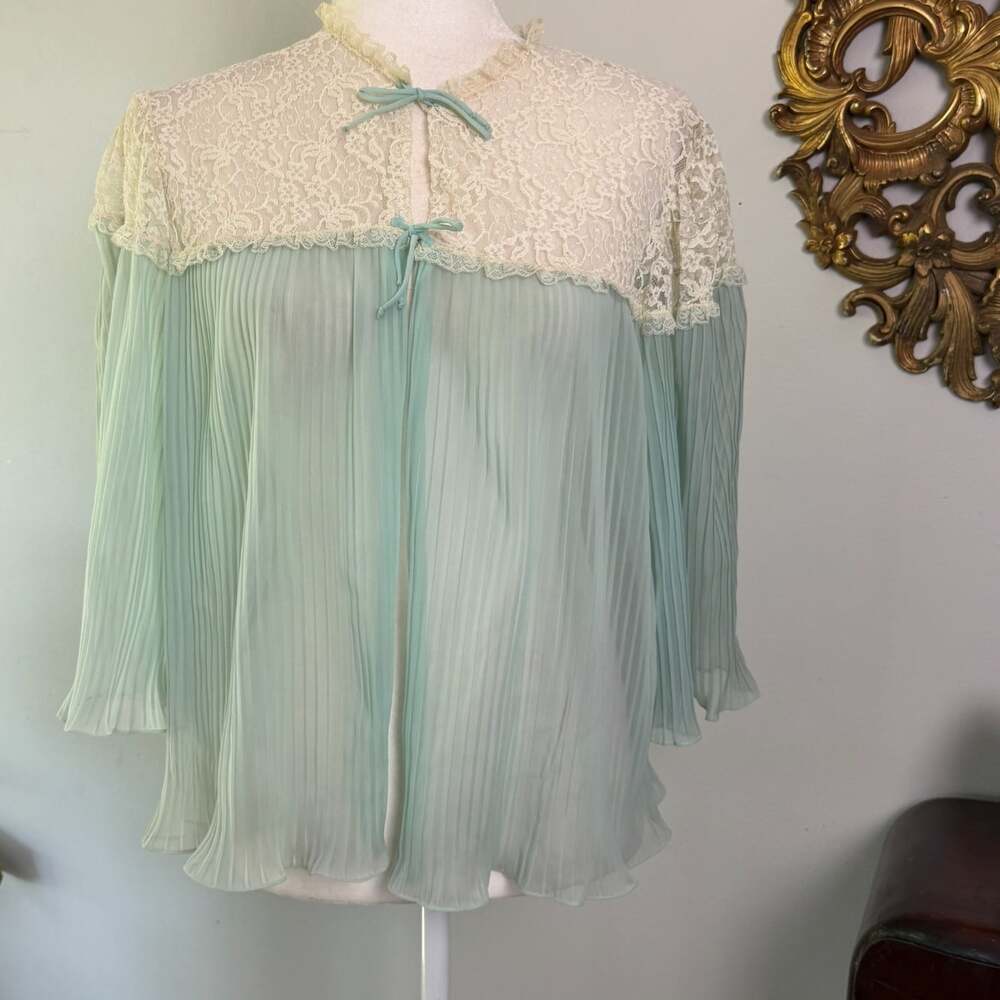 Vintage 1950s Mint Green Pleated Bedjacket Chiffon Sheer Lace Ribbon Tie Top